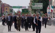 Alpini, Parma c'&egrave;: 700 &laquo;veci&raquo; e &laquo;bocia&raquo; sfilano a Vicenza