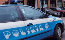 Ladri trovati nascosti nel negozio di telefonia: arrestati