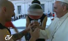 Papa Francesco, freestyle coi Da Move