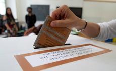 Affluenza al 14,74 per cento e oggi si vota dalle 7 alle 23