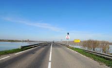 Nuovi problemi ai piloni: slitta la riapertura del ponte sul Po "Giuseppe Verdi"
