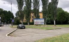 Baby gang in azione, sedicenne aggredito e derubato al parco