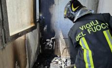 Incendio in via Paradigna. La 23enne Lara: «Così ho salvato uno straniero che dormiva all'ottavo piano»