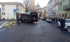 Anziana in bici travolta da un pulmino a Fidenza: è grave