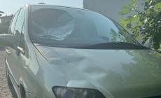 Ciclista investito da un'auto, preso il pirata della strada