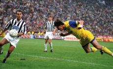 Dino Baggio: «Il calcio non mi manca, ora in A seguirò solo il mio Parma. Il gesto dei soldi? Non mi pento»