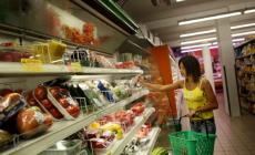La spesa sotto casa? Per molti parmigiani il market è troppo lontano