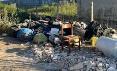 Va a correre e scopre tre discariche abusive: «È un vero scempio»