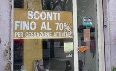 Salso: altre quattro saracinesche abbassate