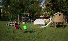 Giochi per bambini in piazza della Pace