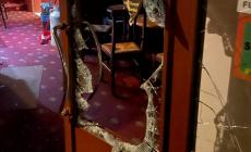 Ennesima spaccata: l'Highlander Pub preso a mazzate