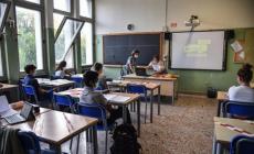 Monza, professore a processo per la relazione con un'alunna sedicenne