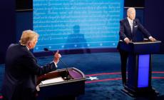 Peggio del wrestling: tra Trump e Biden offese e colpi bassi