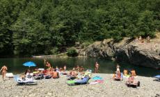 &laquo;Vietato avvicinarsi al fiume&raquo;: polemica in Valtaro per i nuovi cartelli