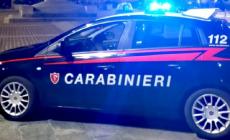 Mentre la gente balla i ladri tentano il colpo