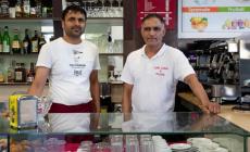 Ogni buona azione fa notizia. Luca Campana: «Ritrovato il portafoglio grazie a due baristi indiani»