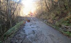 Frana al lago Scuro: 20 famiglie isolate