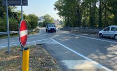 Fattorino investito da un'auto pirata: è gravissimo