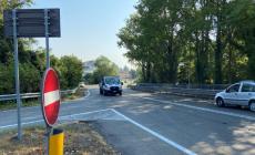 Via Mantova, si è costituito l'automobilista 50enne che ha travolto il giovane pakistano, la cui vita è appesa a un filo