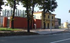 Senzatetto aggredito con l'acido in stazione a Sorbolo per 30 euro: è caccia a tre giovani