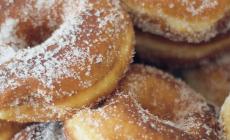 Nel Basso Piemonte la frittella sposa la mela
