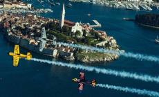 Red Bull Air Race nella Perla Blu