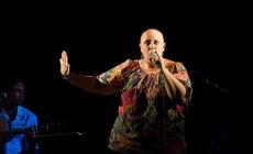 Barbara Barbieri in piazza della Pace