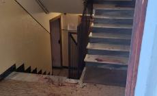 Lite nel palazzo, grave un trentenne