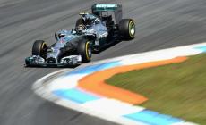 Spa, Mercedes subito davanti