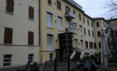 Baistrocchi chiuso ma «abitato». E in attesa della nuova asta