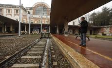 «Una stazione con il wi-fi e il tetto bucato» 