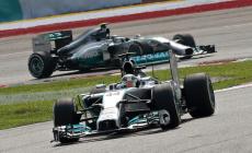 Gp Malesia, Hamilton schiacciasassi. Alonso quarto
