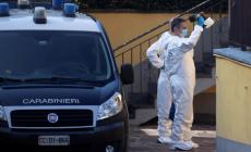 Trovati in casa due corpi morti a colpi di pistola: è femminicidio-suicidio 