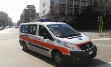 Automedica per prelievi di organi ha incidente a Milano, 4 feriti