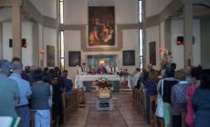 Lacrime e sgomento per l'addio a Fabio Vernazza 