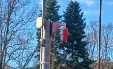 Vernice rossa sulle telecamere: nel mirino il parco Ferrari