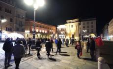 Prima Piazza della Pace, poi Piazza Garibaldi:  la protesta contro il Dpcm - Foto