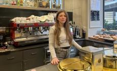 La barista aggredita a Capodanno: «Adesso ho paura di chi entra nel mio bar»