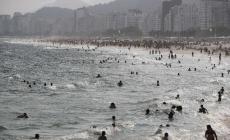 Brasile, a Rio torna libero l'accesso alle spiagge