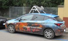 Anche la «Google car» paga la sosta nelle righe blu