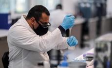 L'Italia parte con la sperimentazione di fase 3 del vaccino di Oxford 