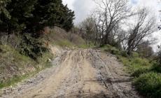 Frana a San Vittore, chiusa la strada della Cabernotta