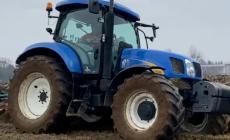 Di nuovo a segno i ladri di mezzi agricoli: tre trattori rubati e poi ritrovati nel greto della Parma