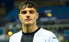Giovanni Leoni al Liverpool: il saluto del Parma calcio. Frigan firma fino al 2030 
