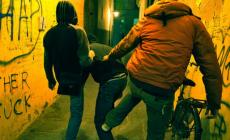 &laquo;Lo hanno buttato a terra e tempestato di calci e pugni&raquo;