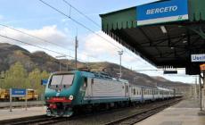 Pontremolese, ancora ritardi e disservizi: esplode la protesta dei pendolari