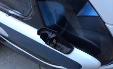 Danneggiata l'auto di Pizzarotti vicino al municipio 