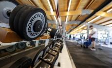 Palestra "regolarmente" aperta e sei clienti all'interno: 5 giorni di chiusura e multa di 400 euro