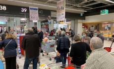 Imola, compra un involtino e ci trova dentro un dito