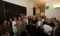 Giovanna Botteri, dai Balcani alla Cina giornalista in prima linea